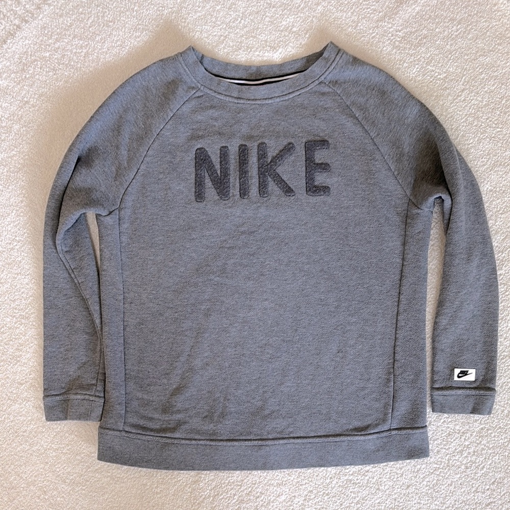 Nike Heather Gray Crewneck Sweatshirt